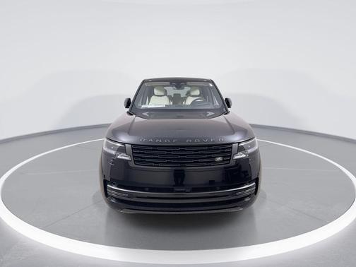 SANTORN BLK MET 2026 Land Rover Range Rover P400 SE