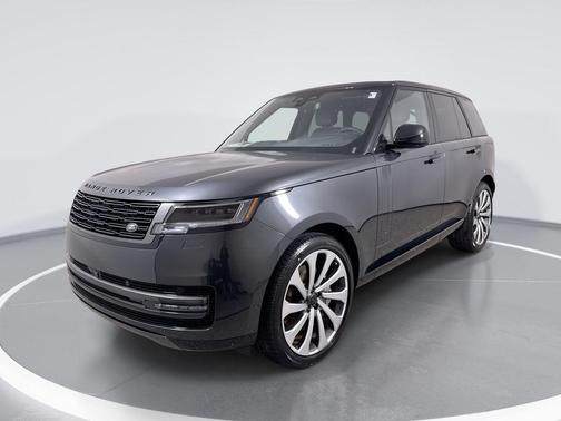 2026 Land Rover Range Rover P530 SE