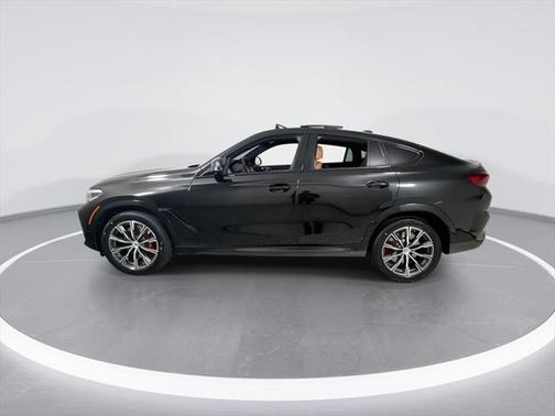 2023 BMW X6 M50i