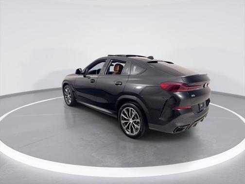 2023 BMW X6 M50i