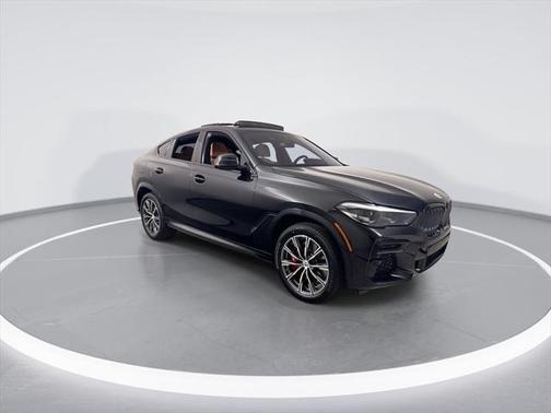 2023 BMW X6 M50i