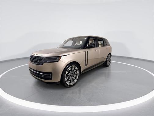 2025 Land Rover Range Rover P530 SE 7 Seat