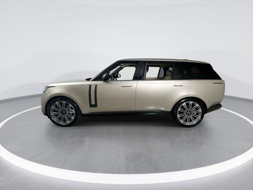 2025 Land Rover Range Rover P530 SE 7 Seat