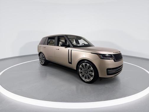 2025 Land Rover Range Rover P530 SE 7 Seat