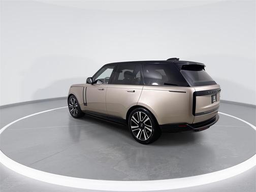 2023 Land Rover Range Rover P530 SE