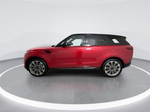 2026 Land Rover Range Rover Sport SE
