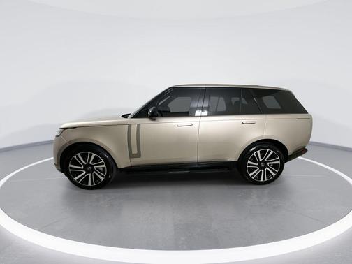 2023 Land Rover Range Rover P530 SE