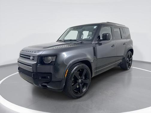 2025 Land Rover Defender 110 P400 X-Dynamic SE