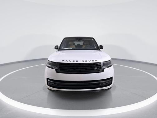 OSTUNI PRL WHT 2026 Land Rover Range Rover P400 SE 7 Seat