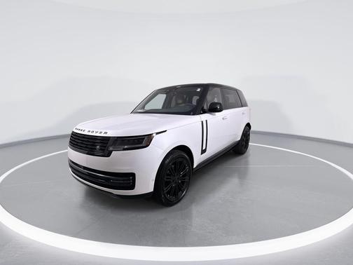 OSTUNI PRL WHT 2026 Land Rover Range Rover P400 SE 7 Seat