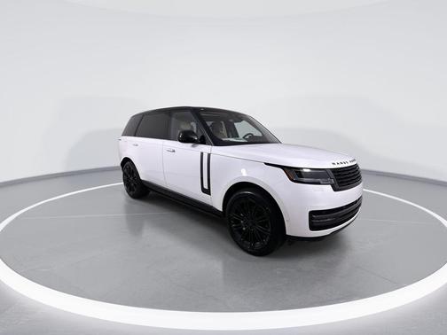 OSTUNI PRL WHT 2026 Land Rover Range Rover P400 SE 7 Seat