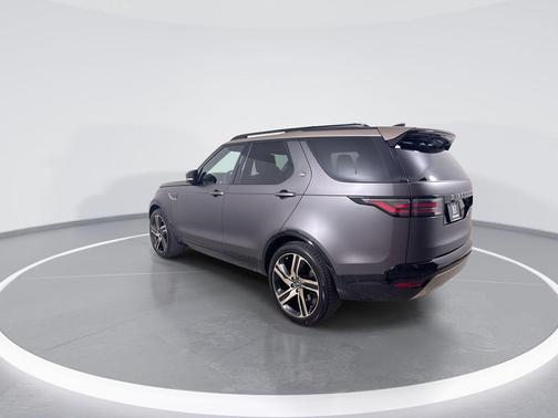 2026 Land Rover Discovery Tempest Edition