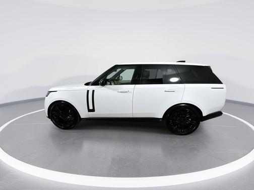 2026 Land Rover Range Rover P400 SE