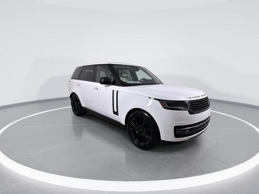 2026 Land Rover Range Rover P400 SE