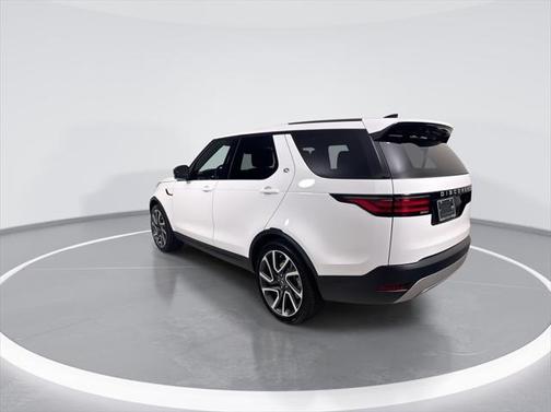 2025 Land Rover Discovery P300 S