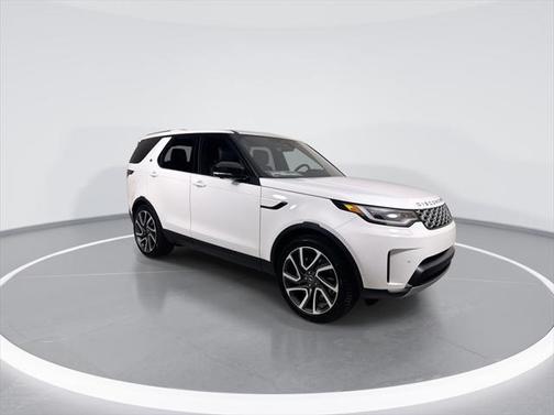 2025 Land Rover Discovery P300 S
