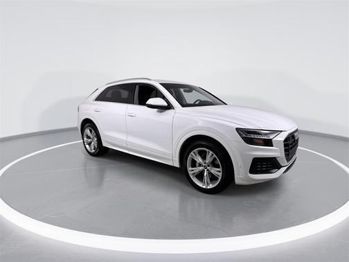 2023 Audi Q8 55 Premium