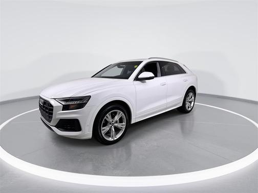 2023 Audi Q8 55 Premium