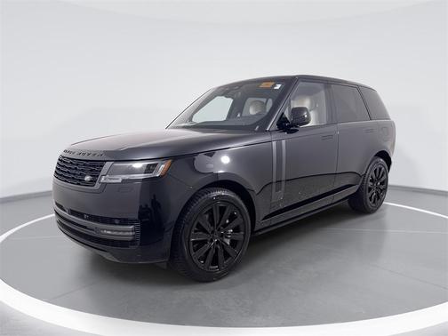 2026 Land Rover Range Rover P550e SE