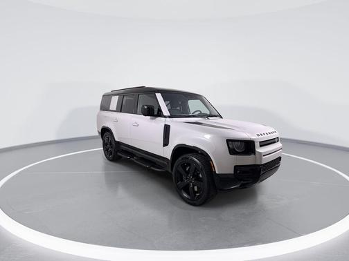 2026 Land Rover Defender P400 X-Dynamic SE