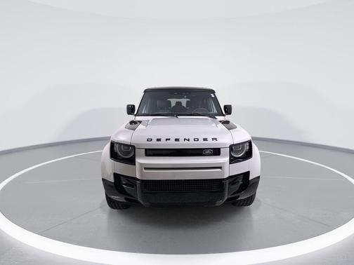 2026 Land Rover Defender P400 X-Dynamic SE