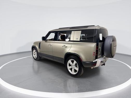 2024 Land Rover Defender 110 P400 S