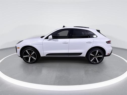 2023 Porsche Macan Base