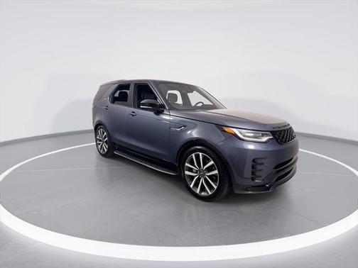 2024 Land Rover Discovery P300 Dynamic SE