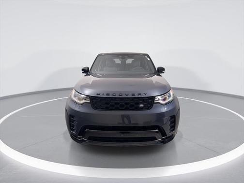 2024 Land Rover Discovery P300 Dynamic SE