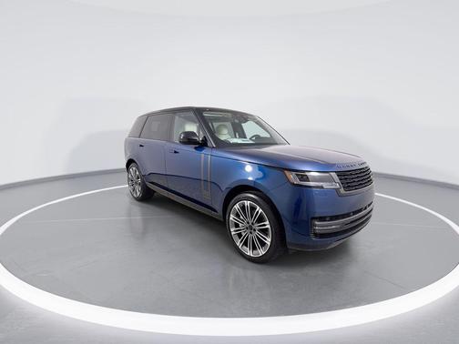 2026 Land Rover Range Rover P530 SE 7 Seat