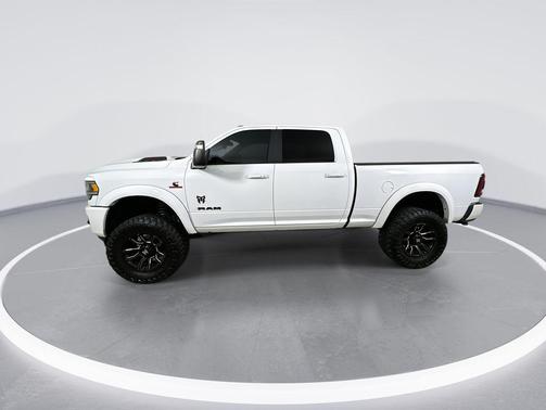 Bright White Clearcoat 2024 RAM 3500 Laramie Crew Cab 4x4 6'4' Box