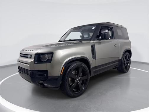 2025 Land Rover Defender 90 P400 X-Dynamic SE