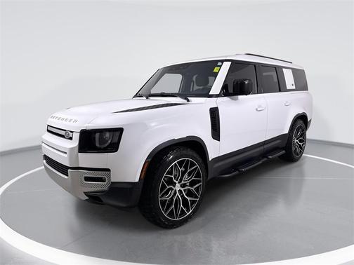 2023 Land Rover Defender 130 SE