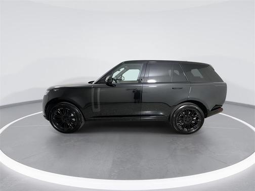 2026 Land Rover Range Rover P530 SE