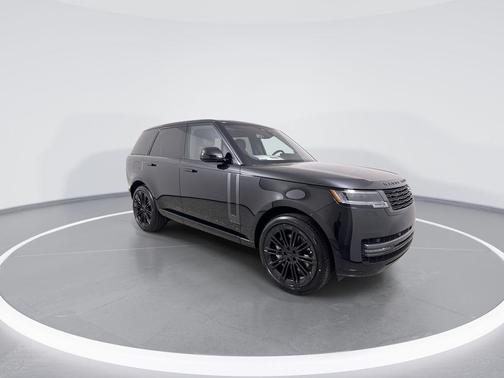 2026 Land Rover Range Rover P530 SE