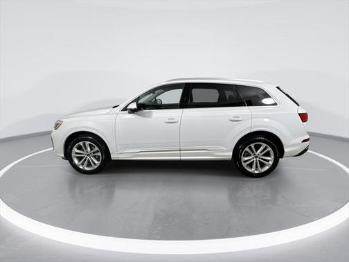 2025 Audi Q7 45 Premium Plus