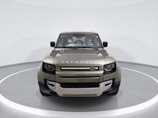 2025 Land Rover Defender 110 P300