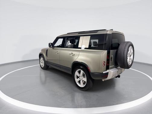 2025 Land Rover Defender 110 P300