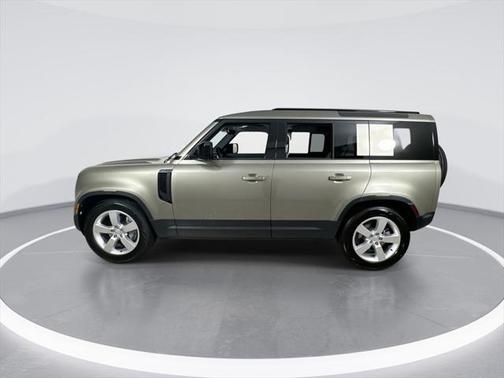 2025 Land Rover Defender 110 P300
