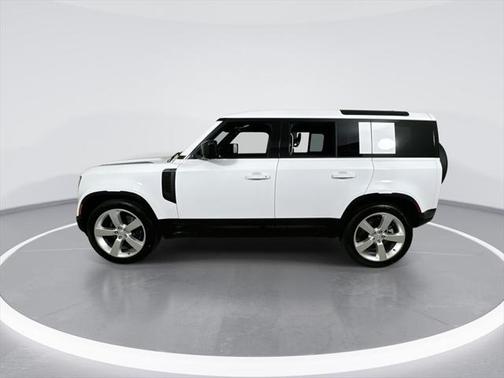 2025 Land Rover Defender X-Dynamic SE