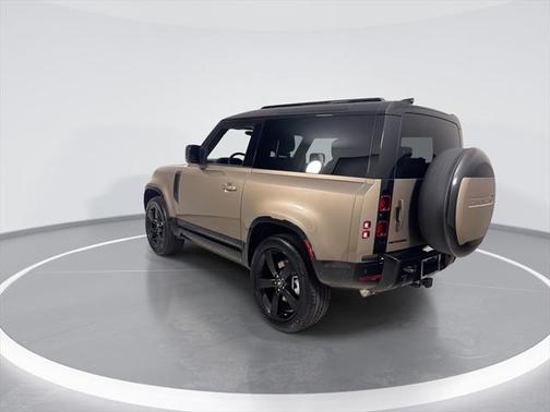 2025 Land Rover Defender 90 P400 X-Dynamic SE