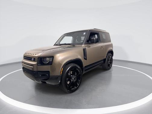 2025 Land Rover Defender 90 P400 X-Dynamic SE