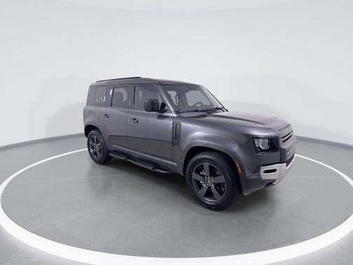 GRAY 2024 Land Rover Defender 110 P300