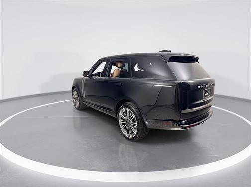 2025 Land Rover Range Rover P530 SE