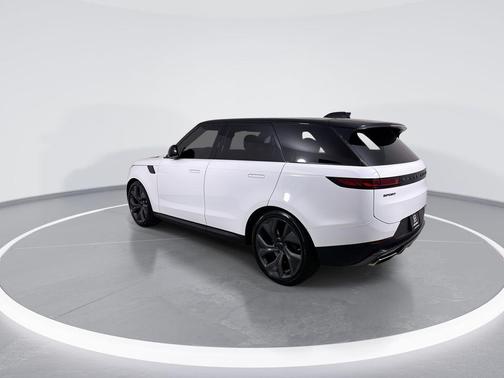 2023 Land Rover Range Rover Sport SE