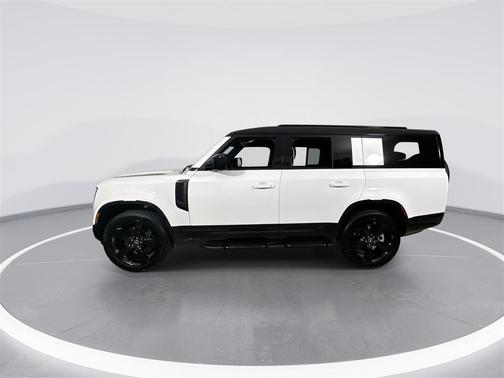 2025 Land Rover Defender 130 P400 X-Dynamic SE