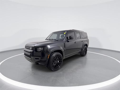 2024 Land Rover Defender 130 P400 Outbound