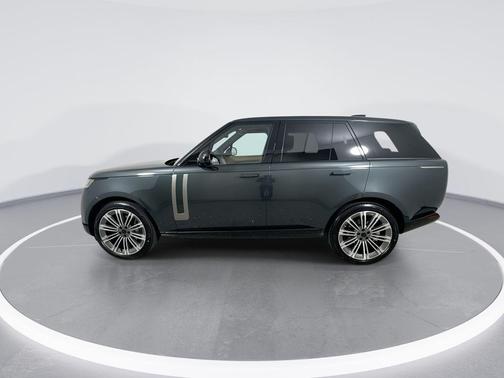 BELGRAVIA GRN M 2026 Land Rover Range Rover P400 SE
