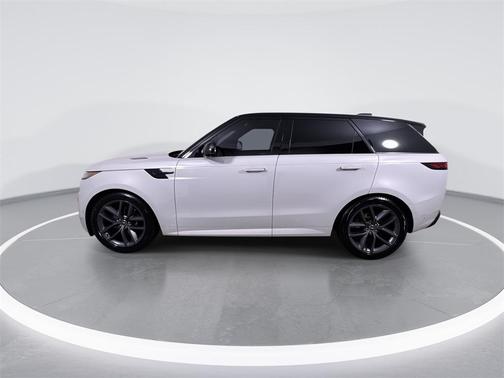 2024 Land Rover Range Rover Sport SE