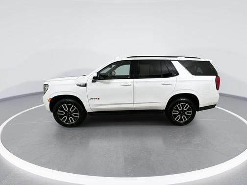 Summit White 2022 GMC Yukon 4WD AT4